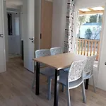 Mh 495 Salsa 2 Et 1 Salle De Bain Dans 4 Etoiles Camping *